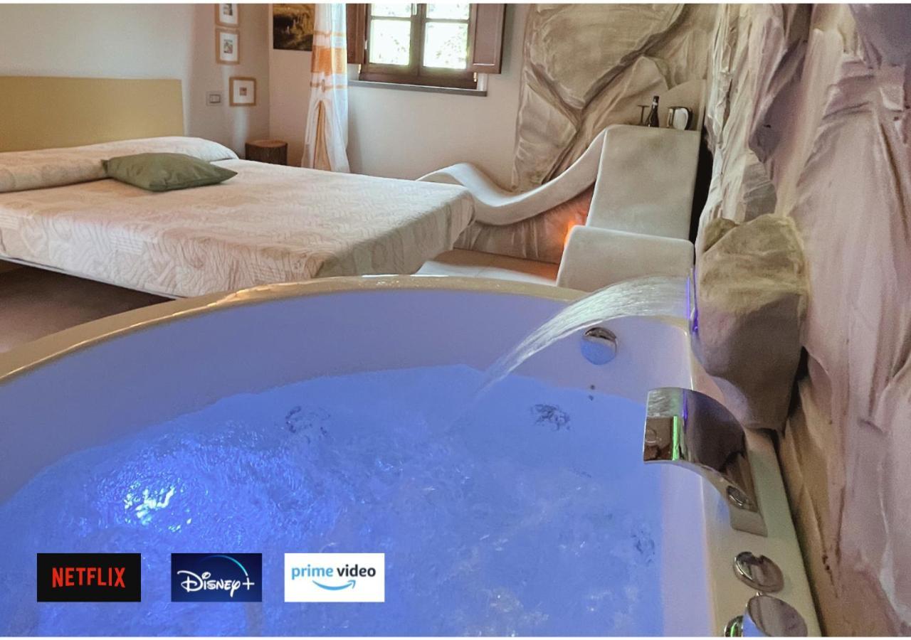 Podere Raffanna Ecologic House Massa e Cozzile Rom bilde